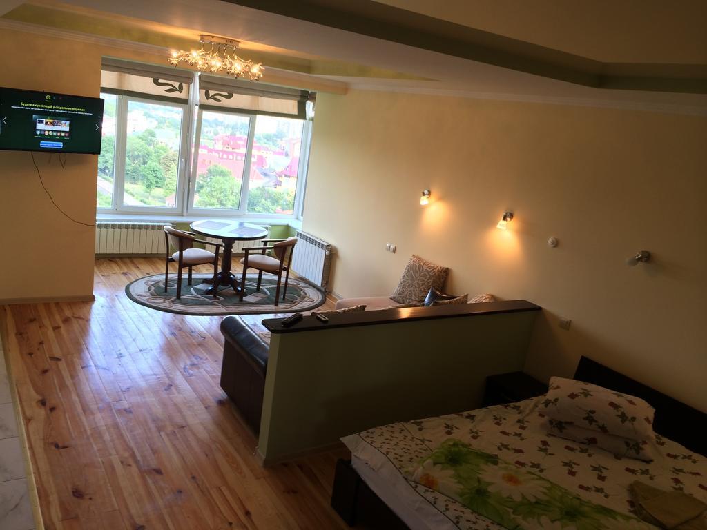 Apartments In The Center Truskavets Phòng bức ảnh