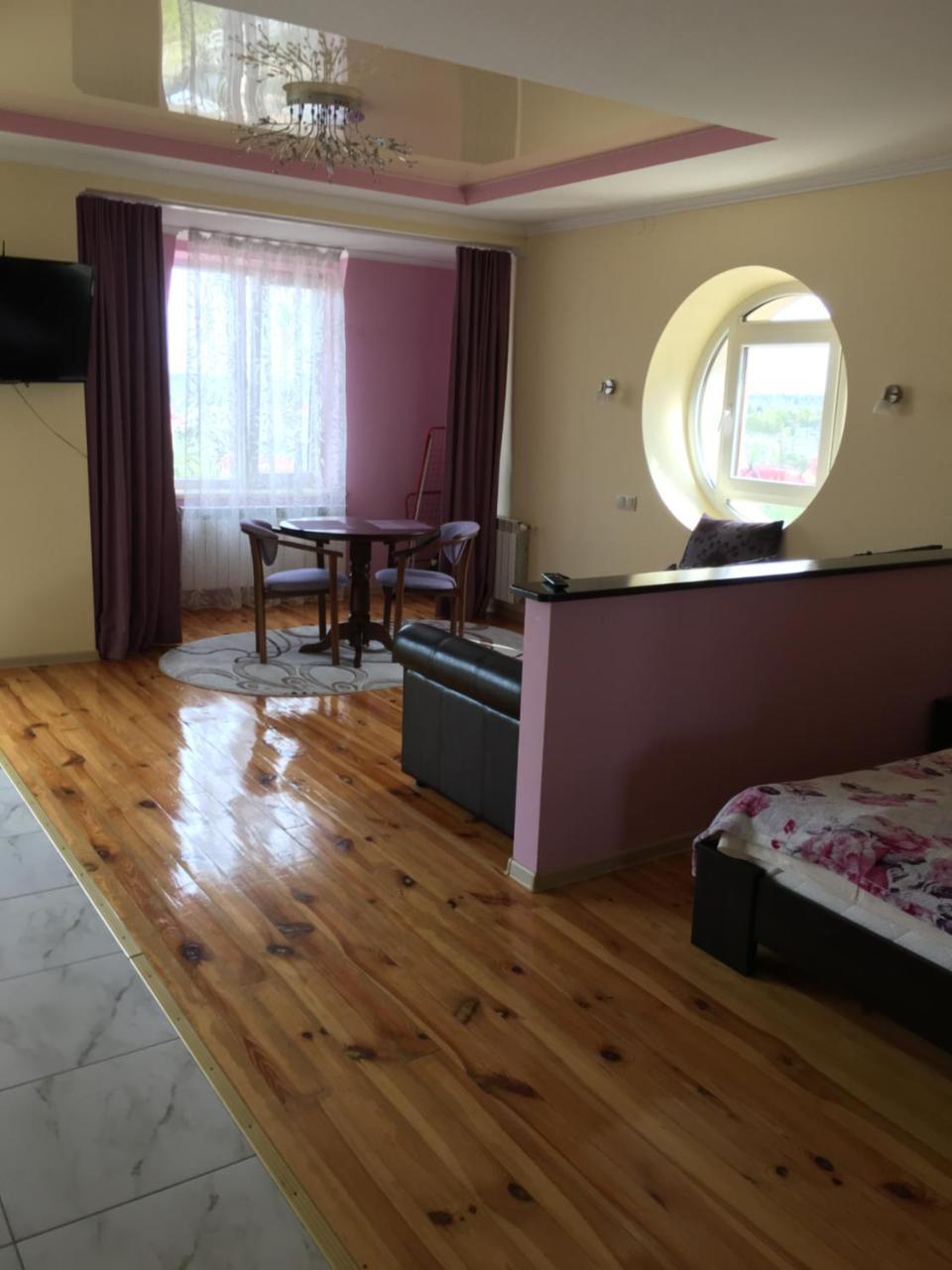 Apartments In The Center Truskavets Ngoại thất bức ảnh